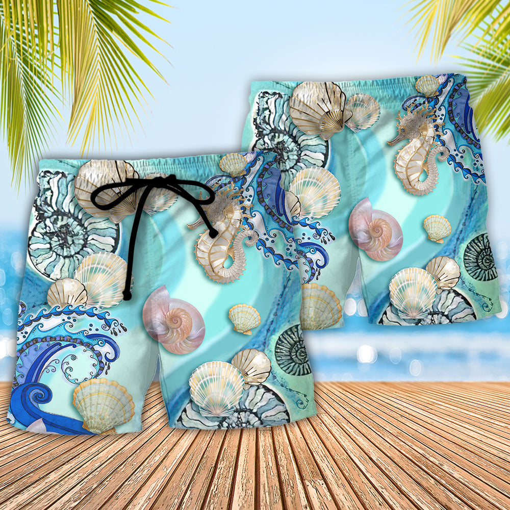 Coastal Seashell Beach Shorts Pattern Detail For Island Trips And Travel Ready Comfort
