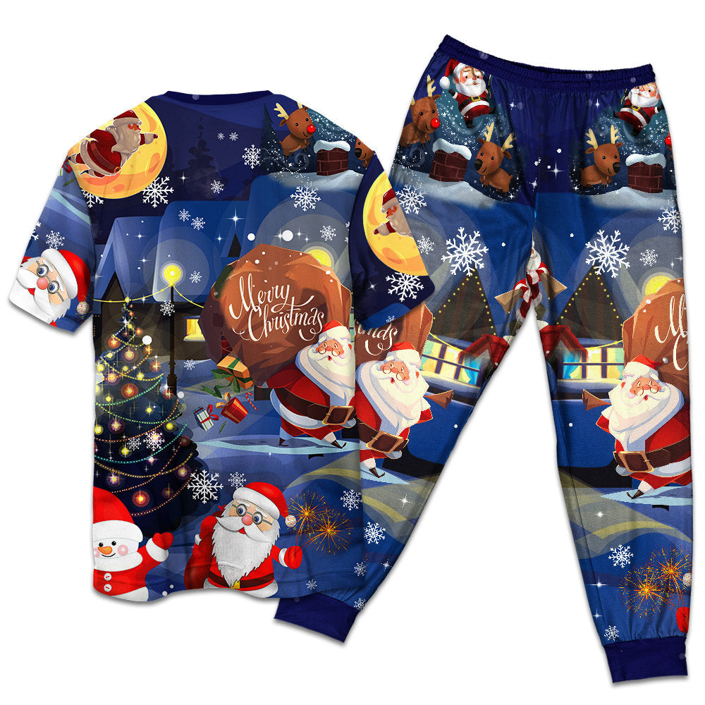 Santa And Christmas Gifts Short Sleeve Pajamas Set For Christmas Sleepwear And Family Lounging