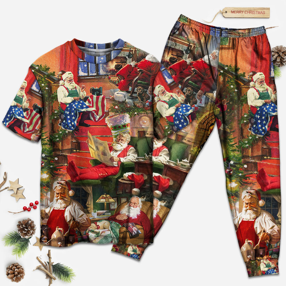 Santa Everyday Christmas Moments Short Sleeve Pajamas Set For Holiday Bedtime And Cozy Home Wear
