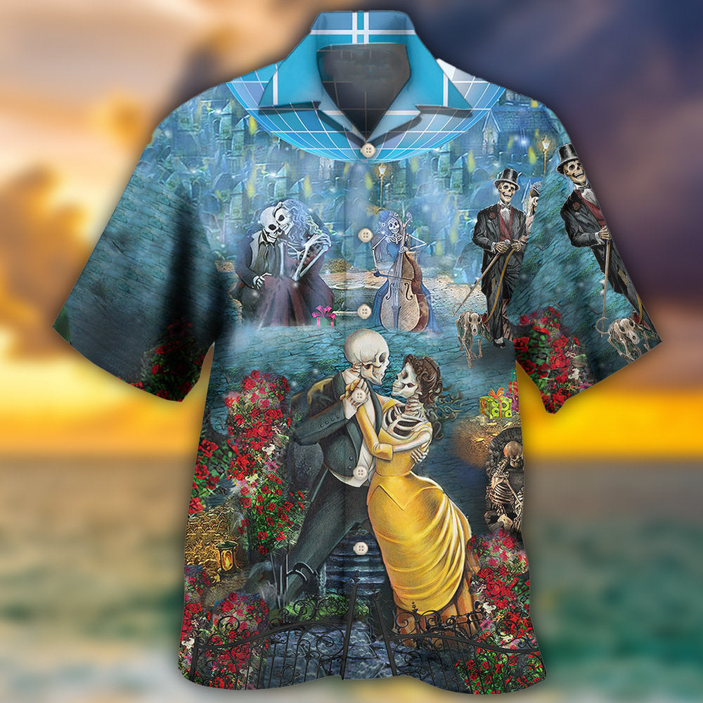 Skull Hawaiian Shirt Artwork Detail For Resort Trips And Outdoor Activities