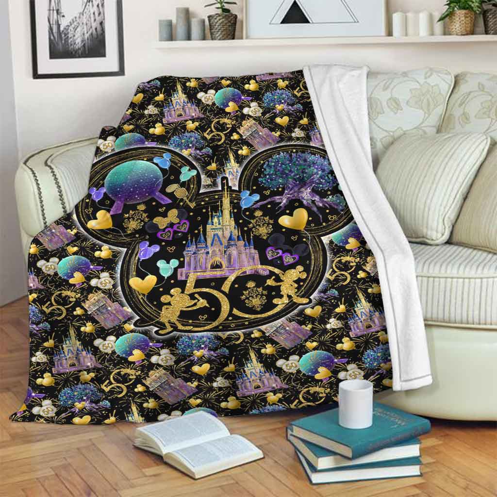 Retro Celebration Cartoon Flannel Blanket For Cozy Bedroom Sofa Decor