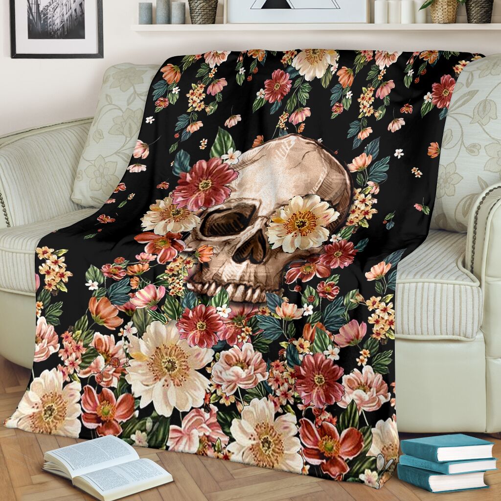 Skull Floral So Mysterious Flannel Blanket For Cozy Bedroom Sofa Decor