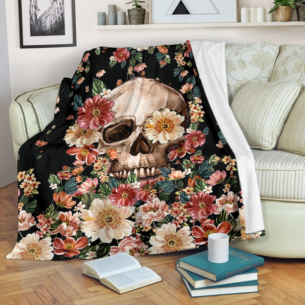 Skull Floral So Mysterious Flannel Blanket For Cozy Bedroom Sofa Decor