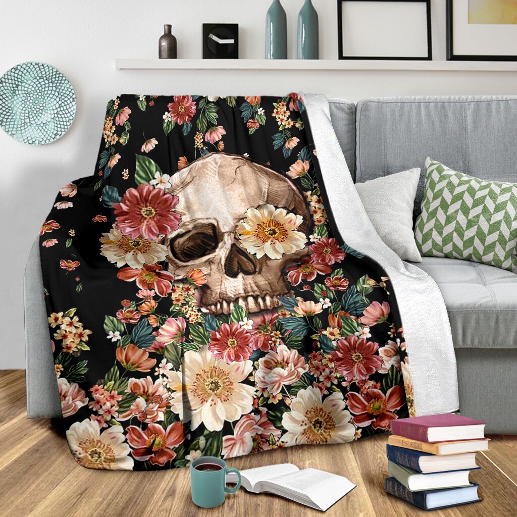 Skull Floral So Mysterious Flannel Blanket For Cozy Bedroom Sofa Decor