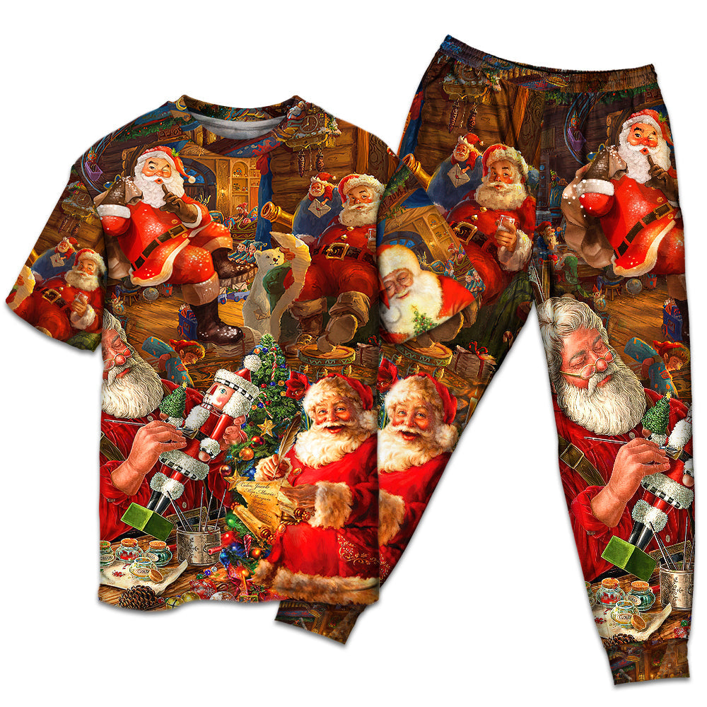 Playful Santa Christmas Gift Delivery Short Sleeve Pajamas Set For Holiday Bedtime And Cozy Home Wear