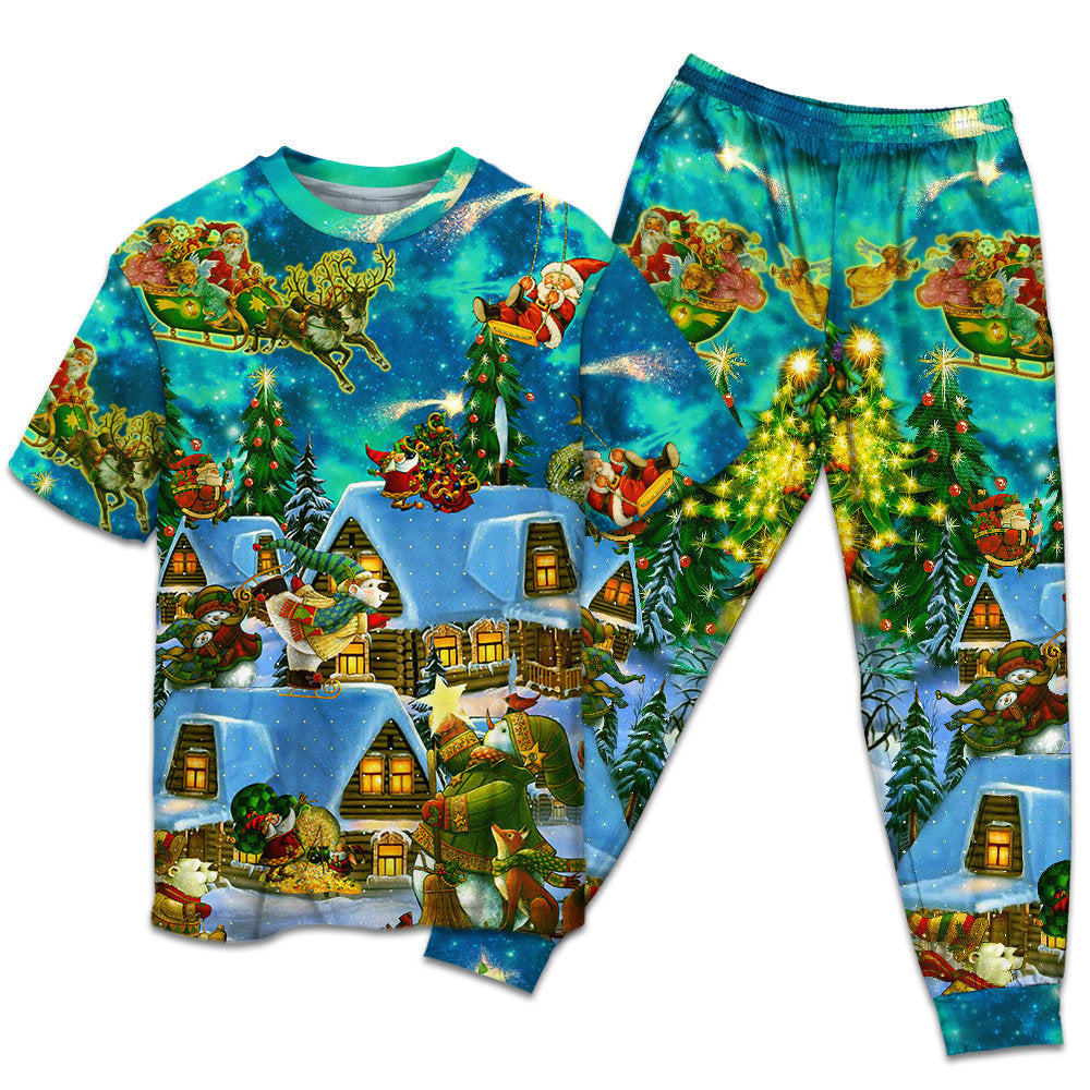 Magical Christmas Night Short Sleeve Pajamas Set For Christmas Sleepwear And Family Lounging