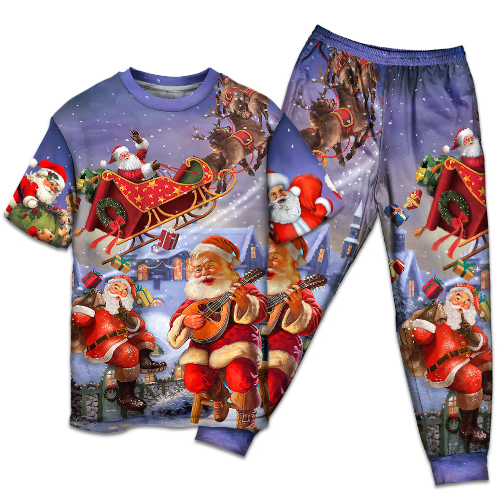 Playful Santa Christmas Short Sleeve Pajamas Set For Holiday Travel And Comfortable Home Wear