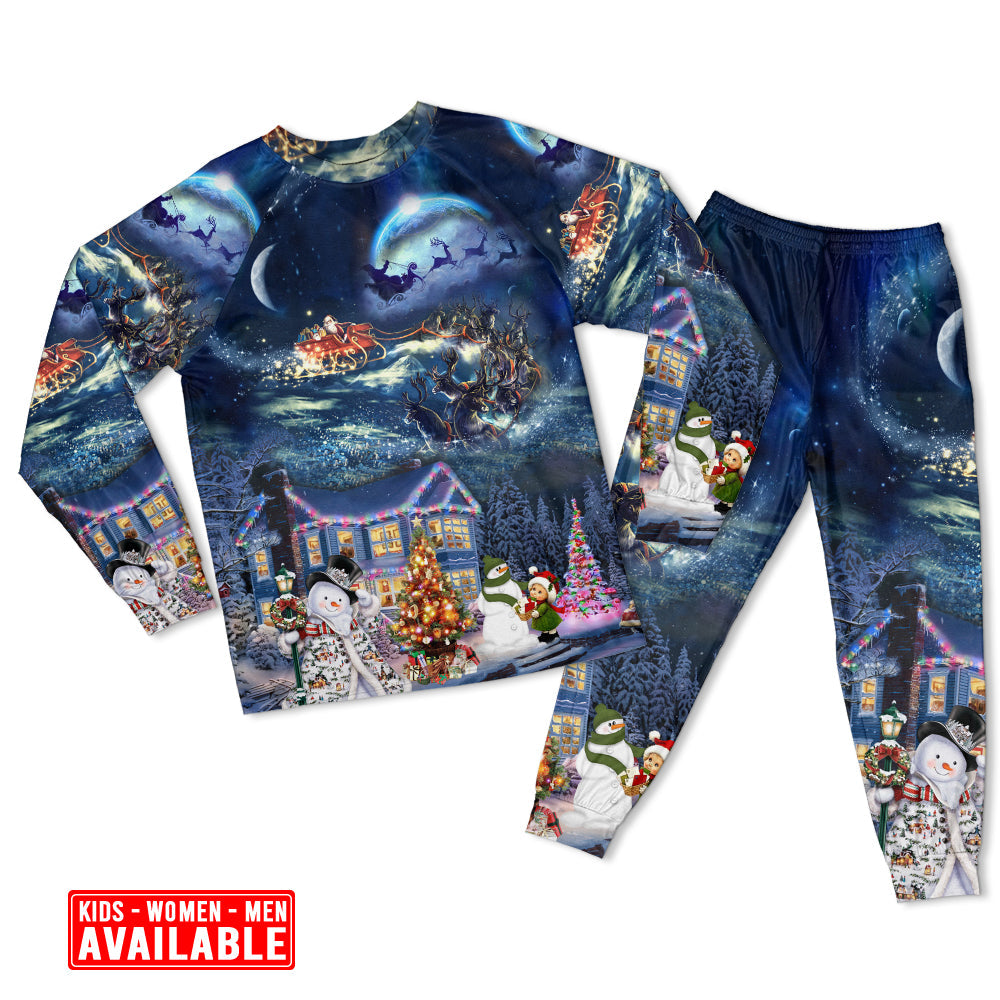 Santa Family Holiday Love Long Sleeve Pajamas Set For Holiday Travel And Comfortable Home Wear