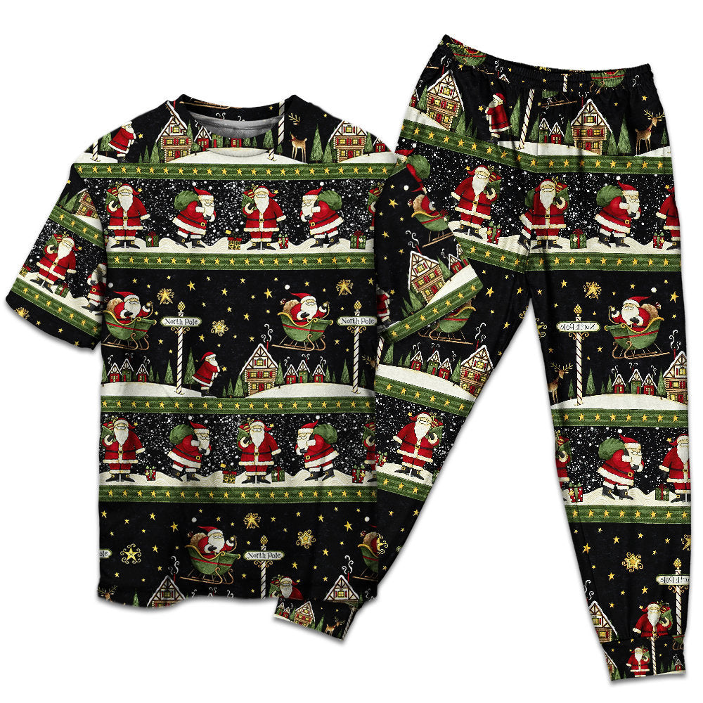 Santa Christmas Eve Adventure Short Sleeve Pajamas Set For Christmas Sleepwear And Family Lounging
