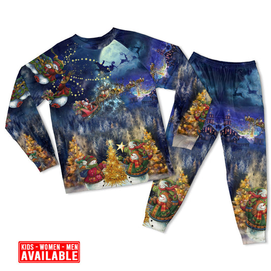 Loving Family Christmas Long Sleeve Pajamas Set For Holiday Bedtime And Cozy Home Wear