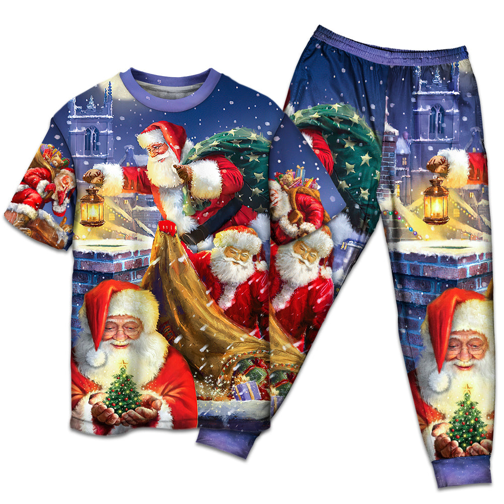 Playful Rooftop Santa Holiday Short Sleeve Pajamas Set For Festive Sleepovers And Family Photos