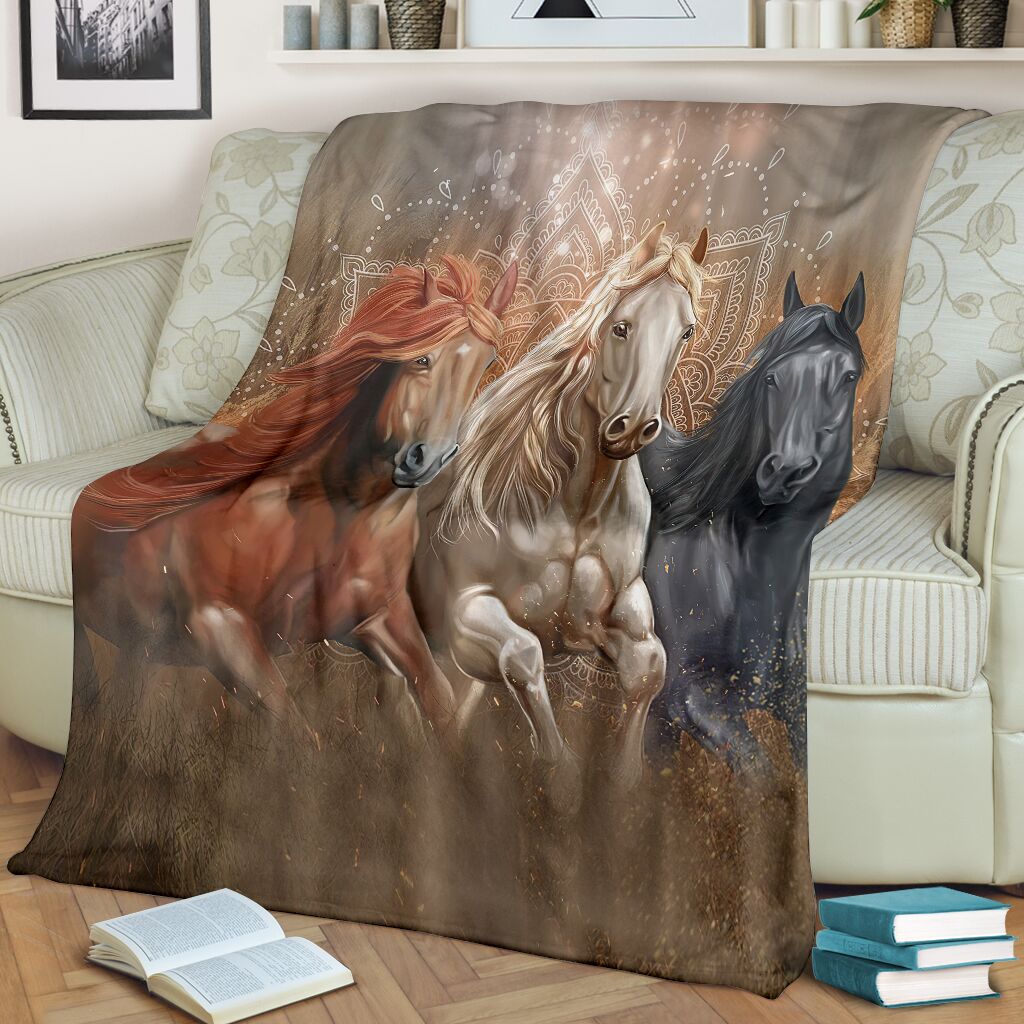 Horse Chase His Dream Flannel Blanket For Cozy Bedroom Sofa Decor