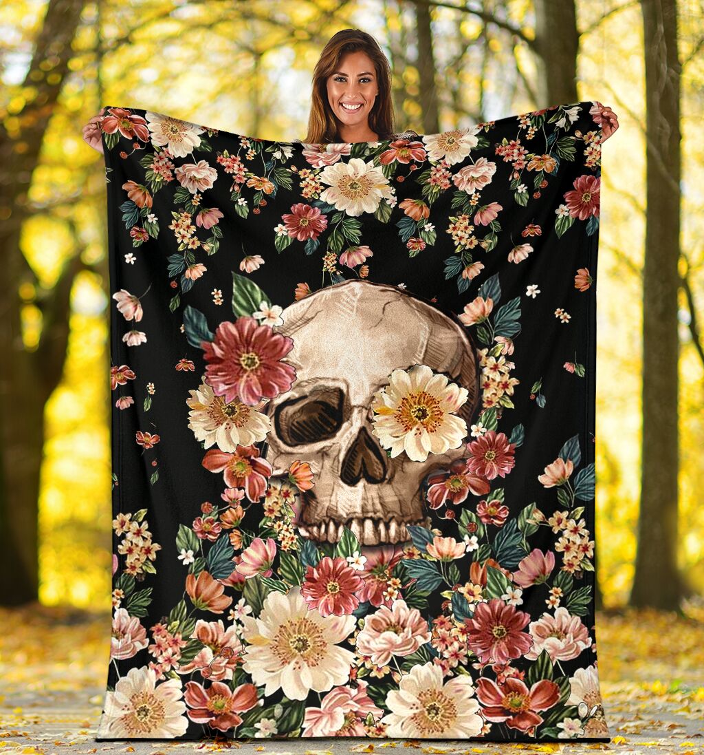 Skull Floral So Mysterious Flannel Blanket For Cozy Bedroom Sofa Decor