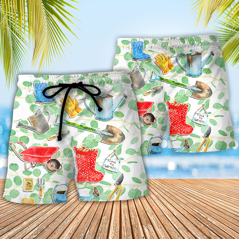 Botanical Vintage Gardening Beach Shorts Pattern Detail For Seaside Leisure And Laid Back Styling