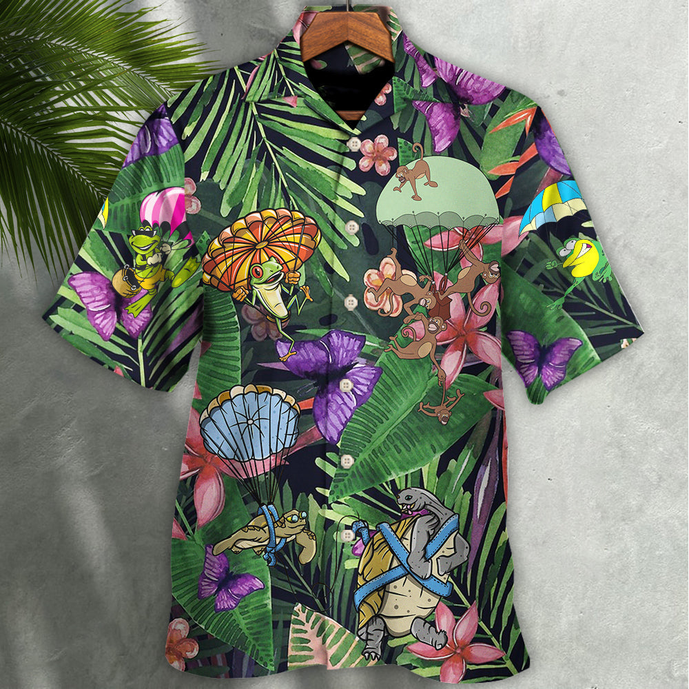 Parasailing Outdoor Passion Hawaiian Shirt Graphic Artwork Detail For Outdoor Gatherings