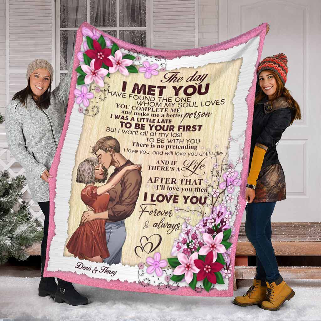 Family My Favorite Place In All The World Personalized Flannel Blanket For Cozy Bedroom Sofa Decor