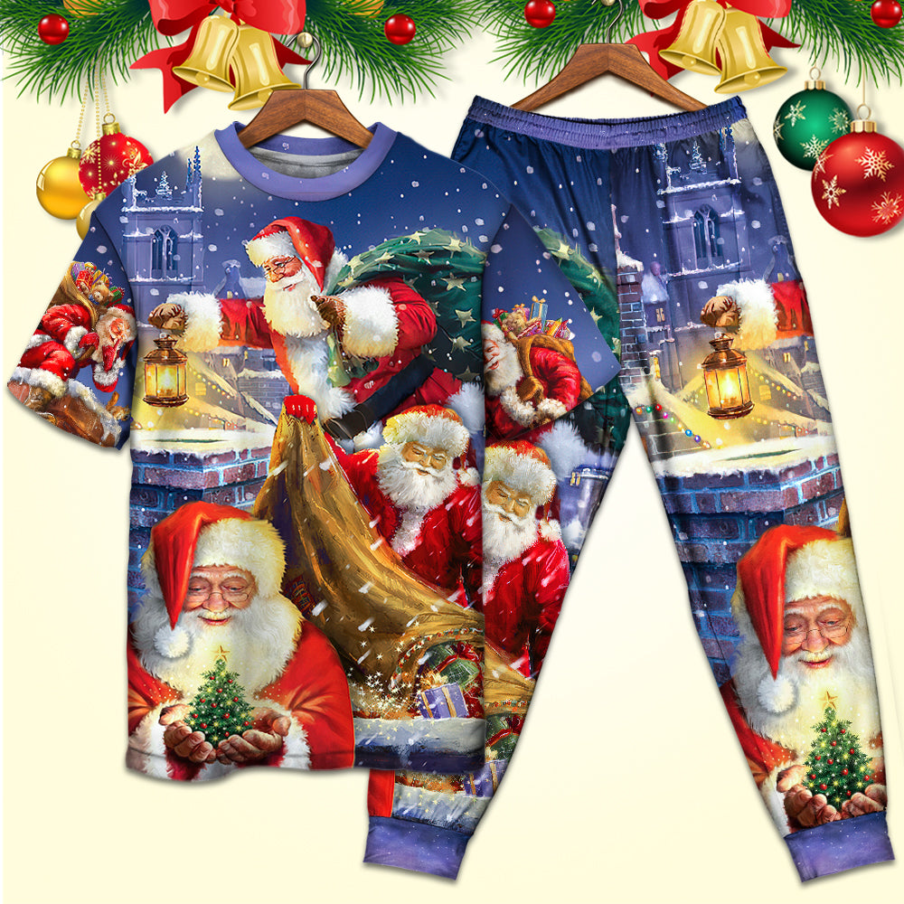 Playful Rooftop Santa Holiday Short Sleeve Pajamas Set For Festive Sleepovers And Family Photos