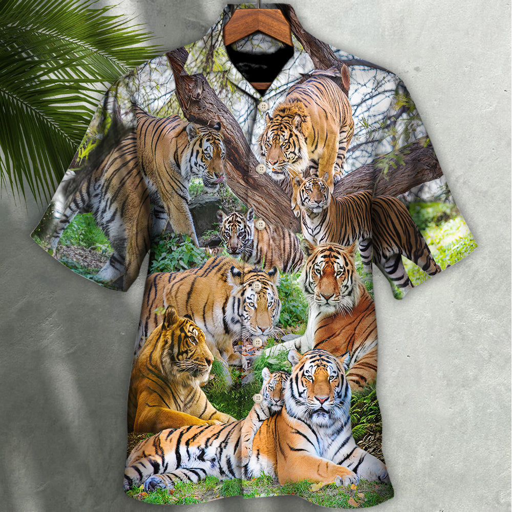 Tiger Faith Well Lamb Hawaiian Shirt Creative Print View For Vacation Style
