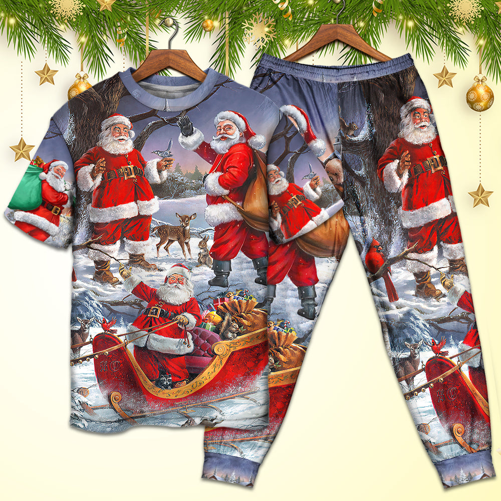 Playful Santa Christmas Celebration Short Sleeve Pajamas Set For Festive Sleepovers And Family Photos