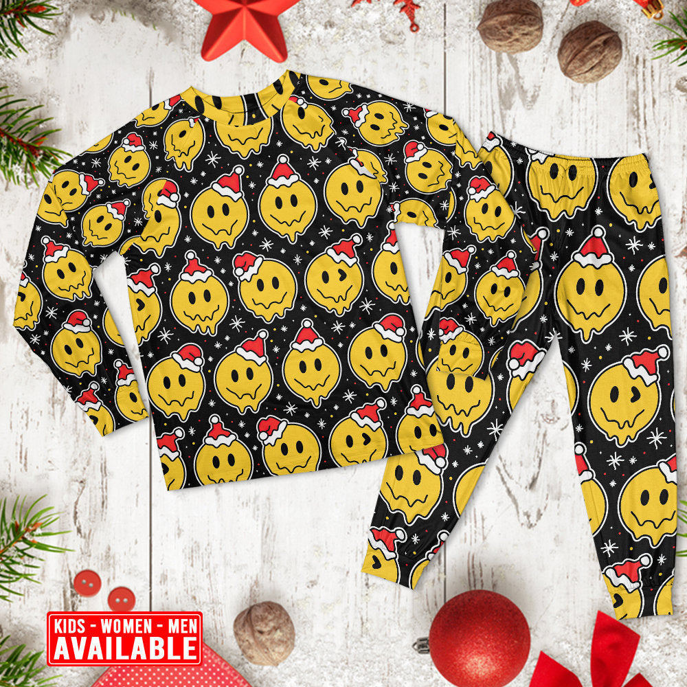 Smiling Face With Santa Hat Christmas Long Sleeve Pajamas Set For Winter Nights And Thoughtful Gifting