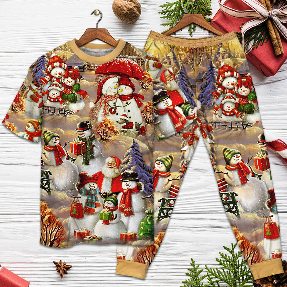 Snowman Couple Christmas Short Sleeve Pajamas Set For Christmas Mornings And Relaxed Lounging