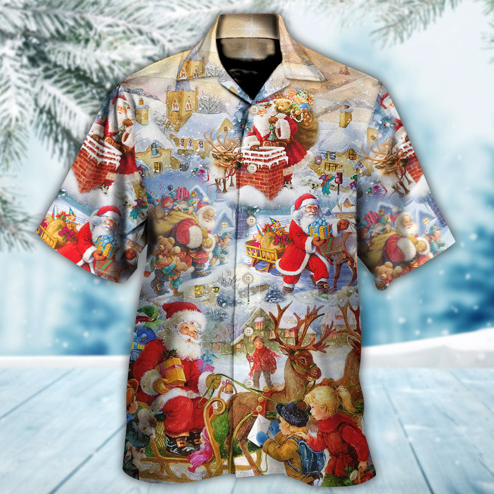 Festive Christmas Holly Jolly Hawaiian Shirt Pattern Detail For Summer Holidays And Outdoor Fun