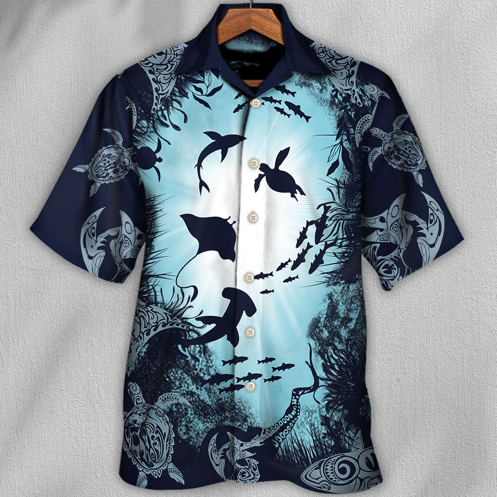 Turtle Aquarium Hawaiian Shirt Artwork Detail For Resort Trips And Outdoor Activities