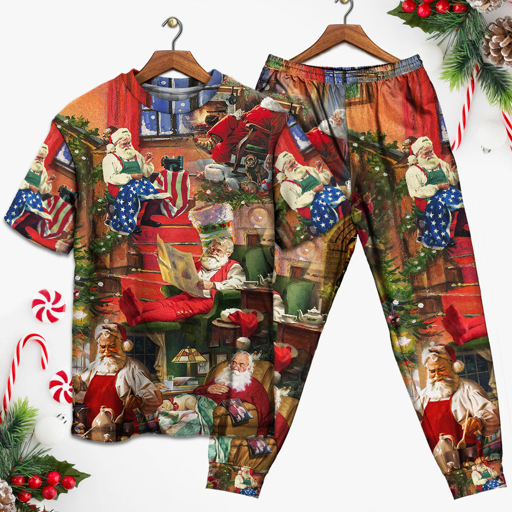 Santa Everyday Christmas Moments Short Sleeve Pajamas Set For Holiday Bedtime And Cozy Home Wear