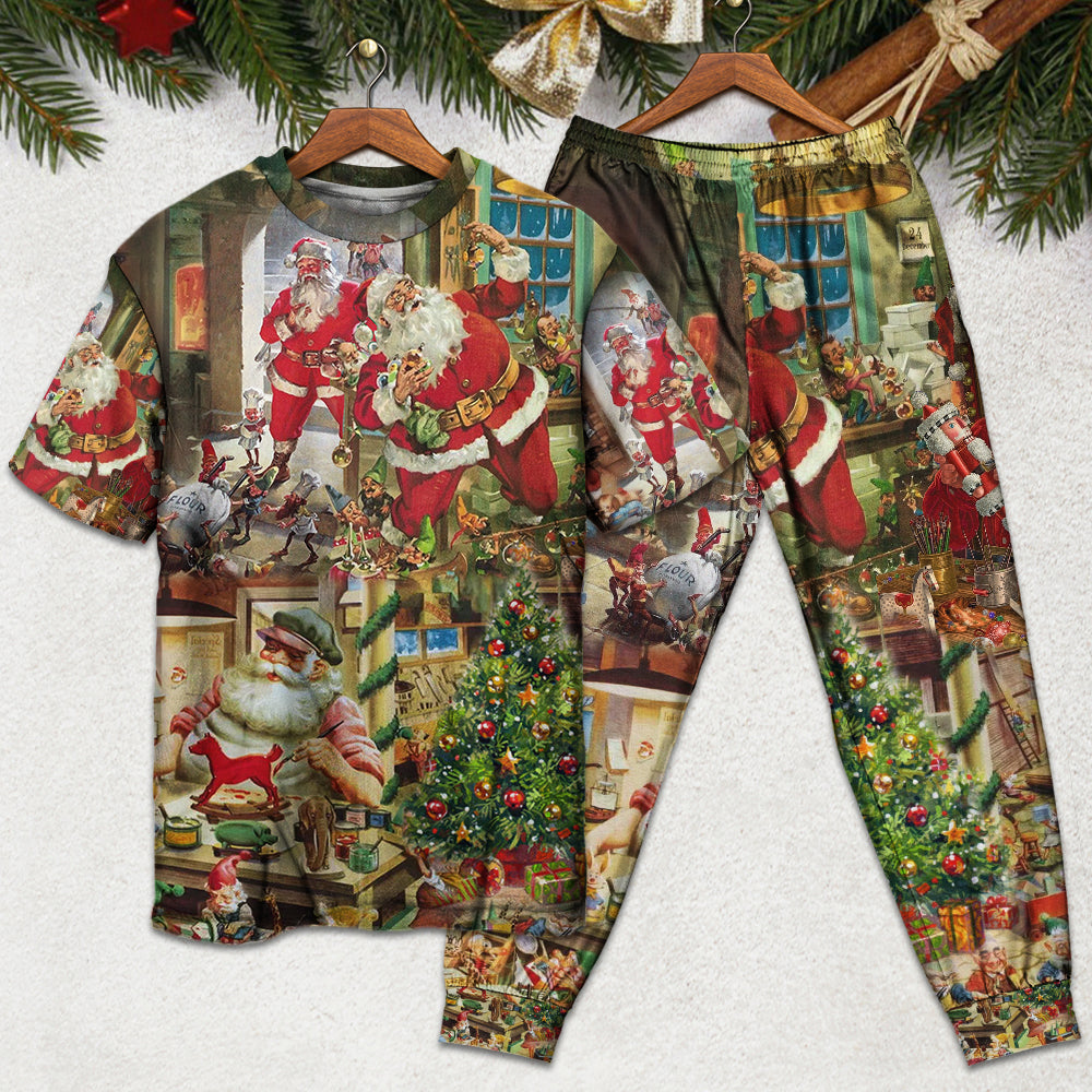 Santa Christmas Toy Workshop Short Sleeve Pajamas Set For Festive Sleepovers And Family Photos