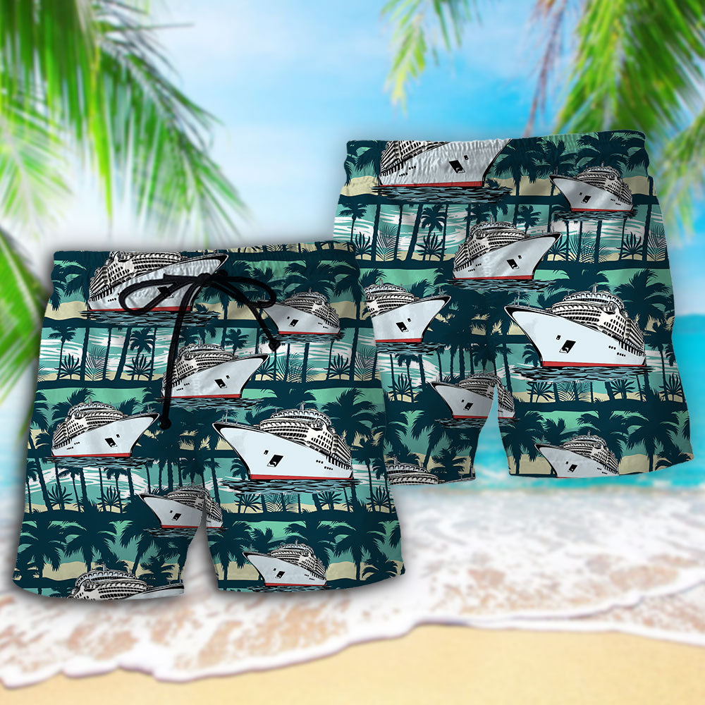 Tropical Cruising Island Life Beach Shorts Pattern Detail For Sunny Outdoor Activities