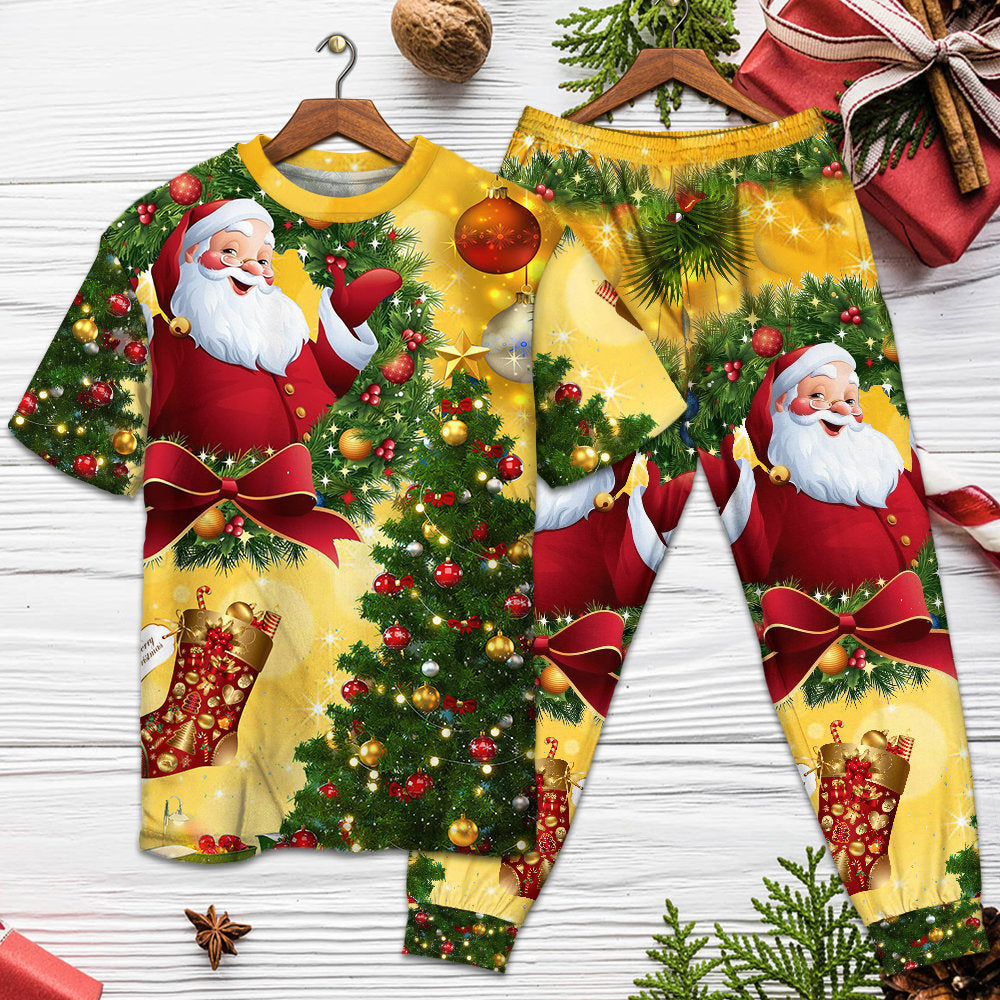 Santa And Golden Christmas Tree Short Sleeve Pajamas Set For Holiday Travel And Comfortable Home Wear