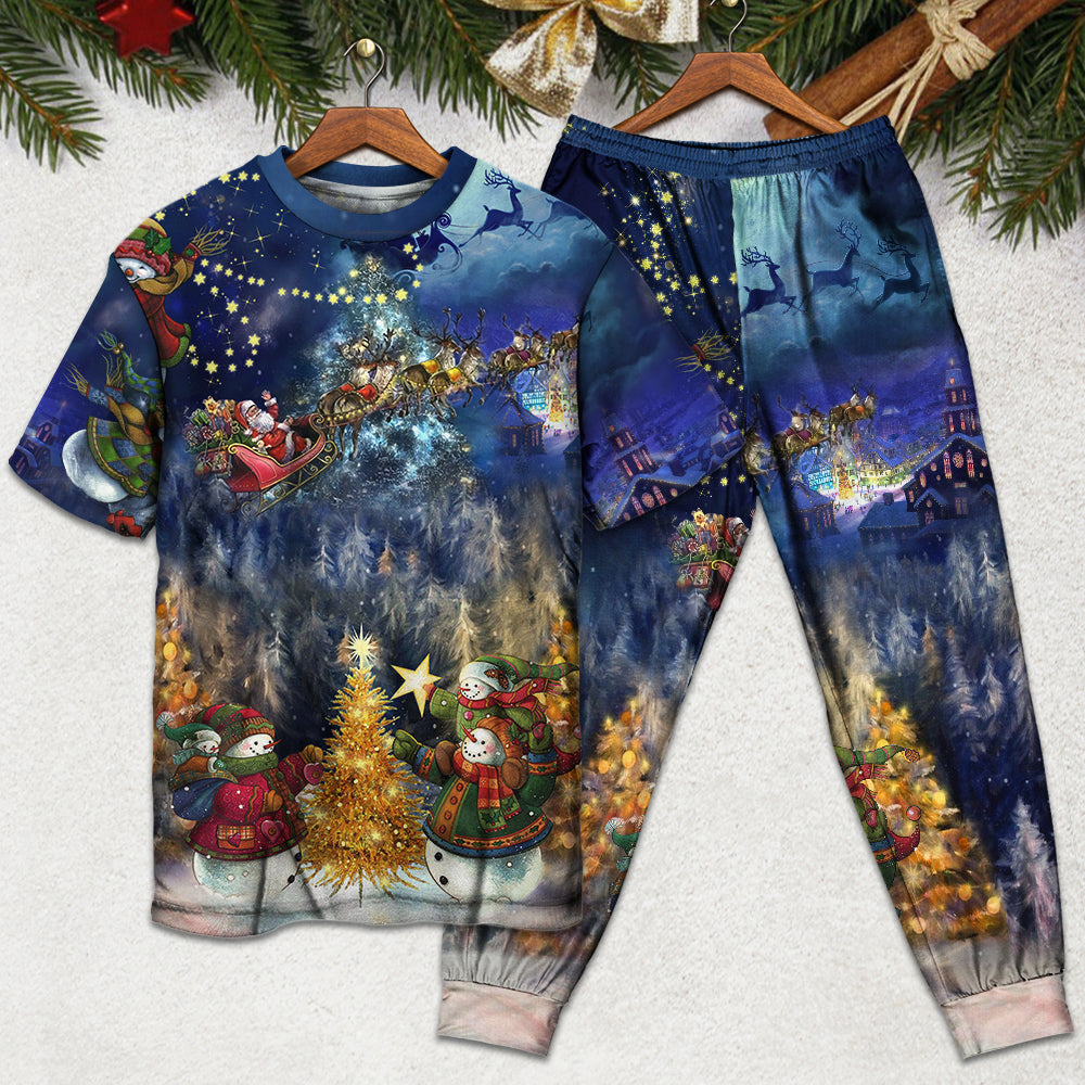Loving Family Christmas Short Sleeve Pajamas Set For Winter Nights And Thoughtful Gifting