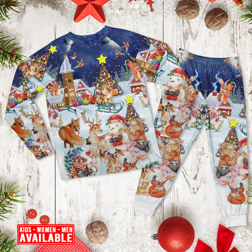Happy Animals Christmas Long Sleeve Pajamas Set For Winter Nights And Thoughtful Gifting