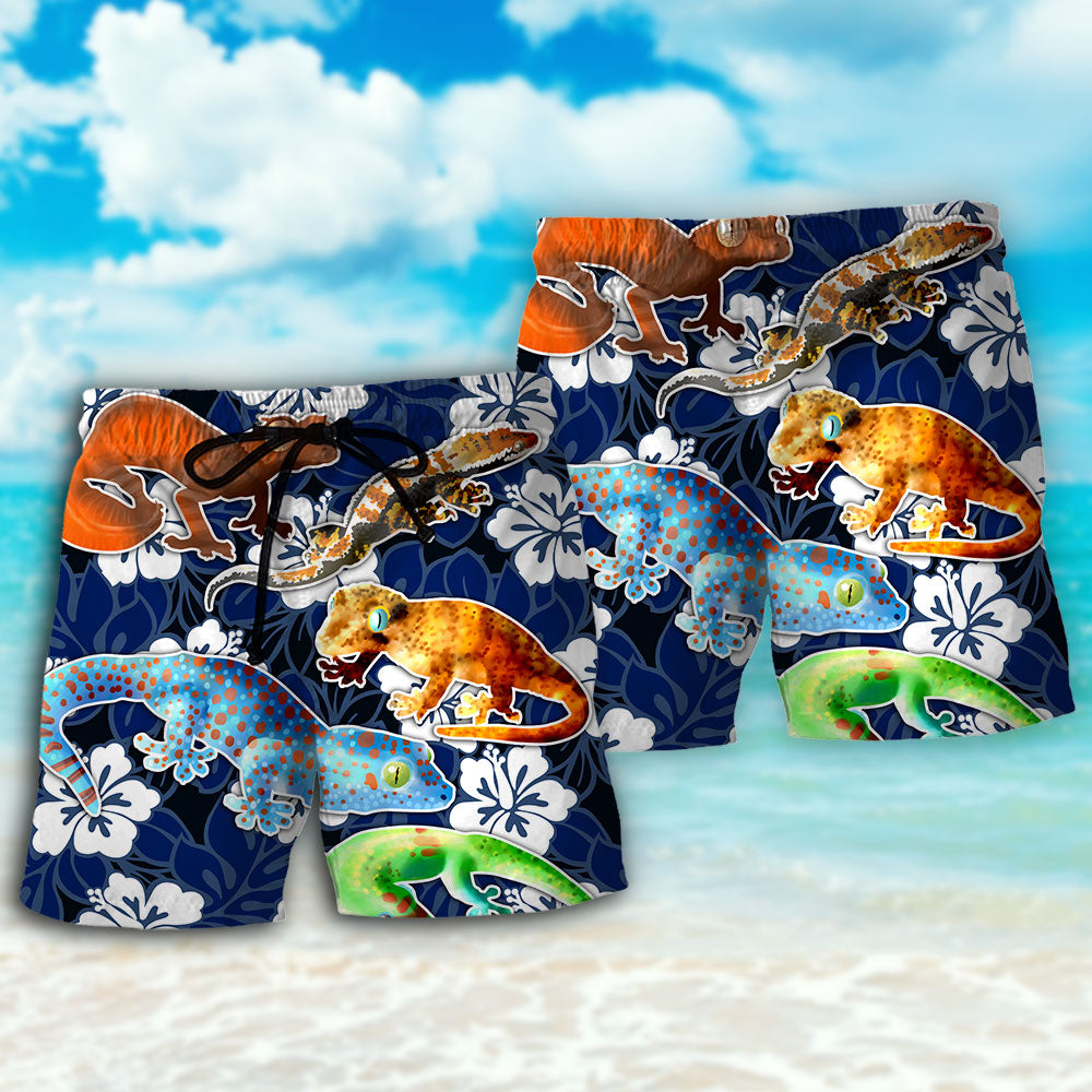 Leopard Gecko Blue Tropical Flower Lover Beach Shorts Design Detail For Casual Warm Weather Outfits