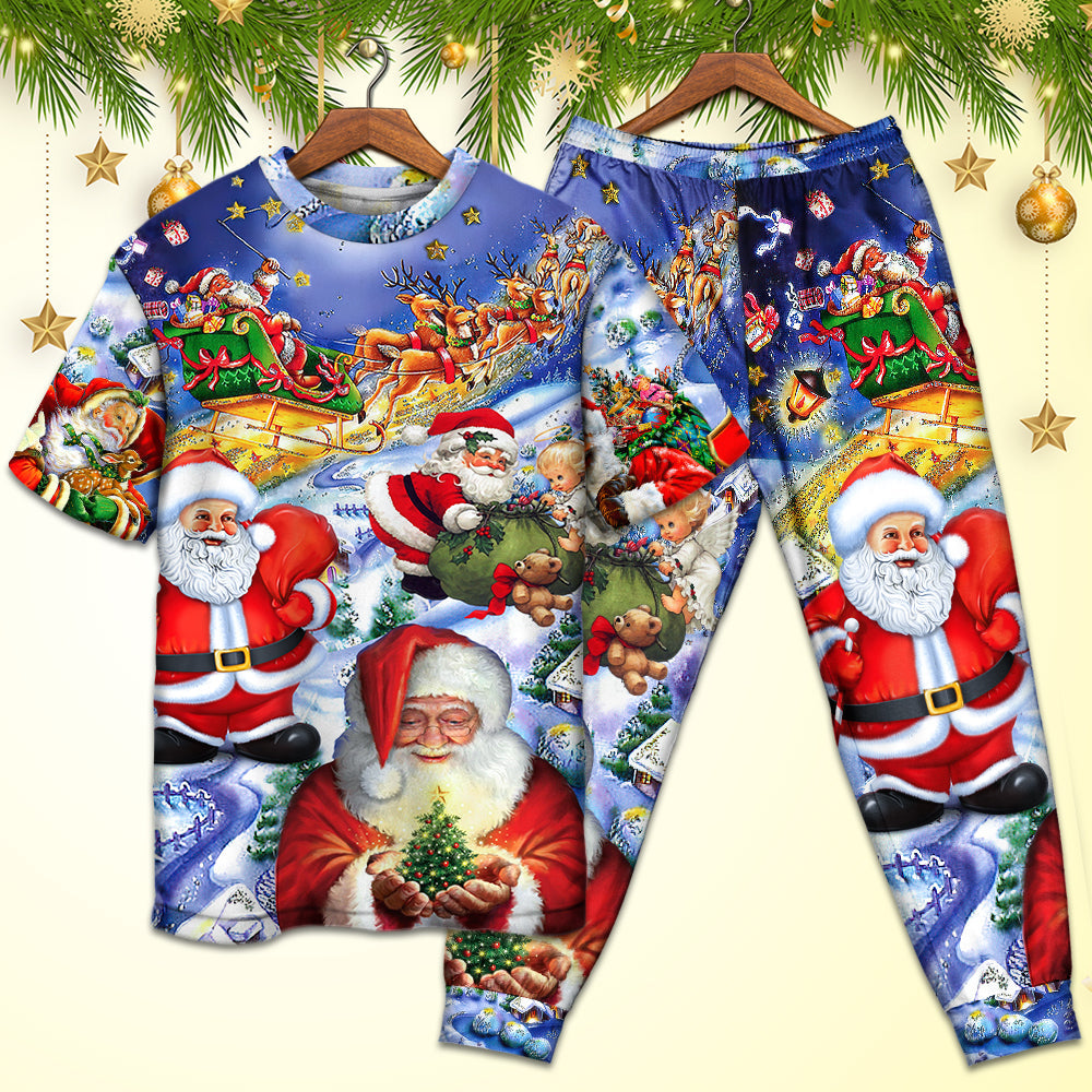 Playful Santa Christmas Celebration Short Sleeve Pajamas Set For Christmas Mornings And Relaxed Lounging