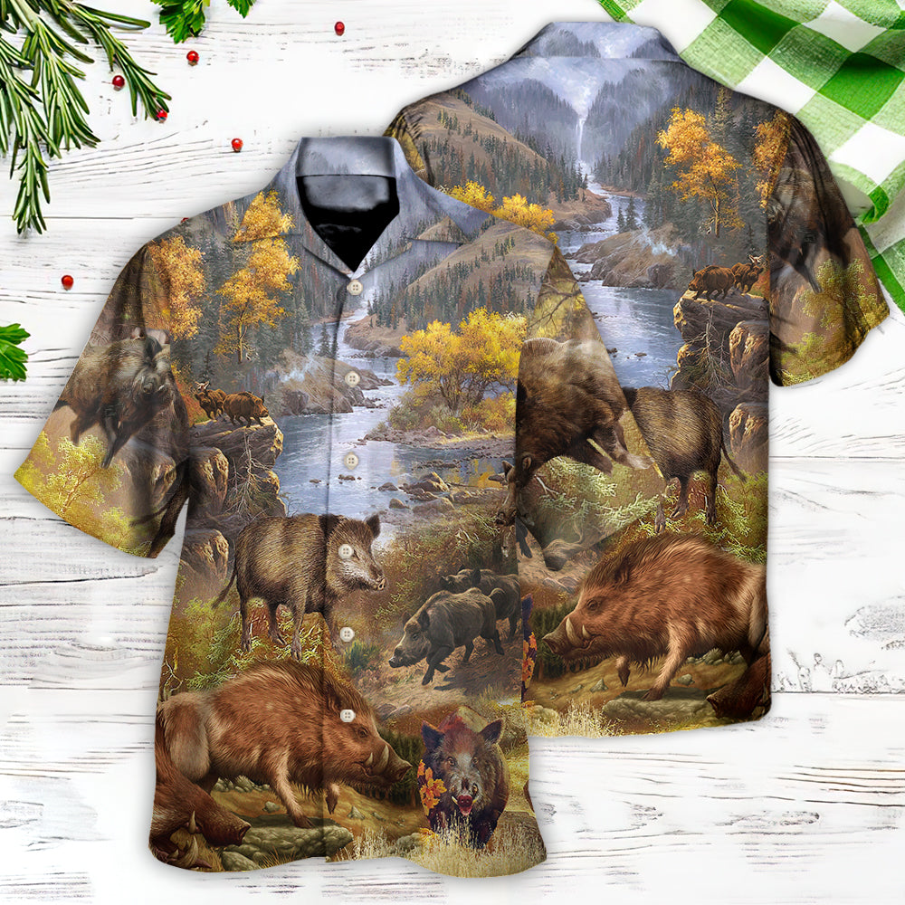 Wild Boar Hawaiian Shirt With Detailed Graphic For Tropical Holiday Resort Parties And Everyday Style
