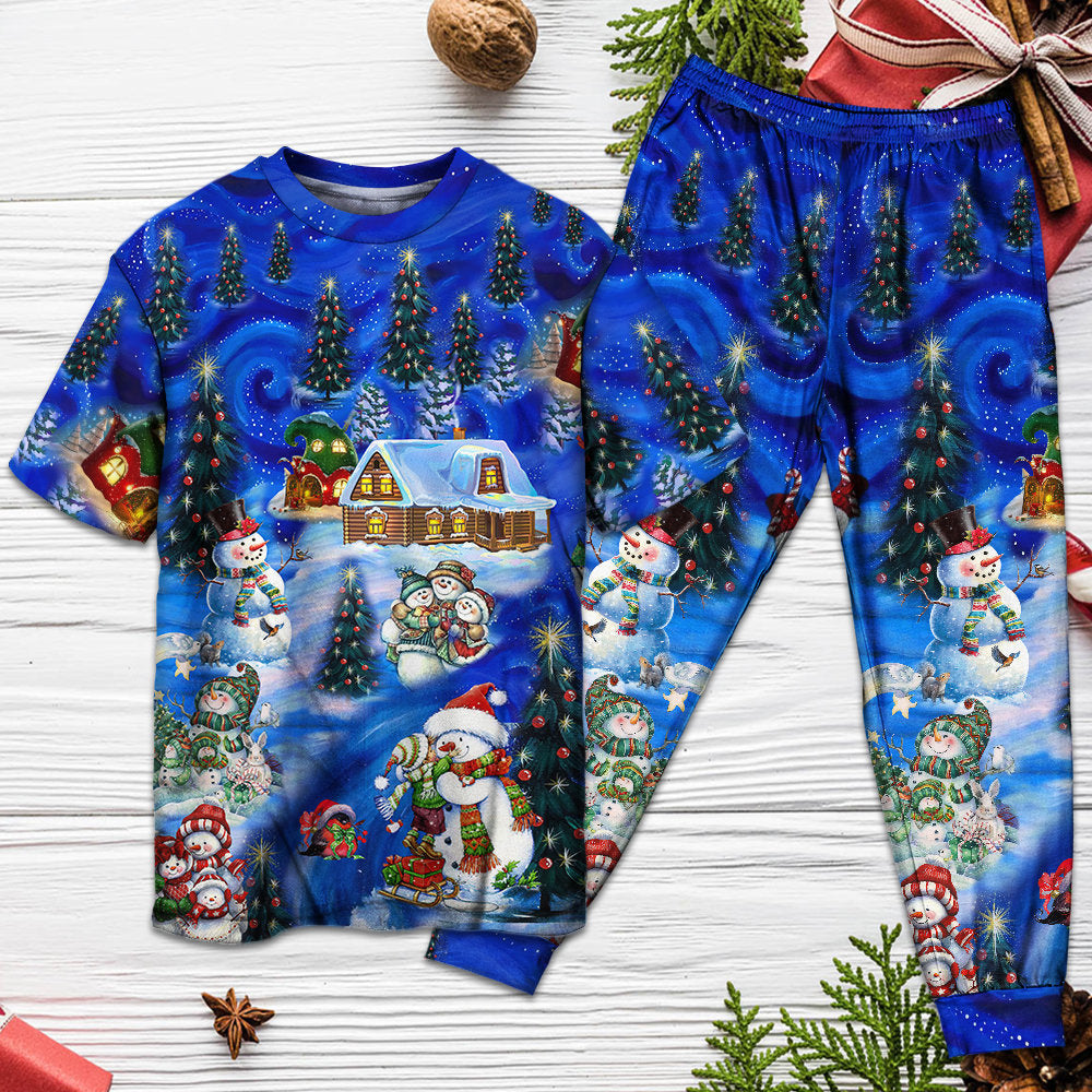 Playful Snowman Friends Christmas Short Sleeve Pajamas Set For Christmas Sleepwear And Family Lounging
