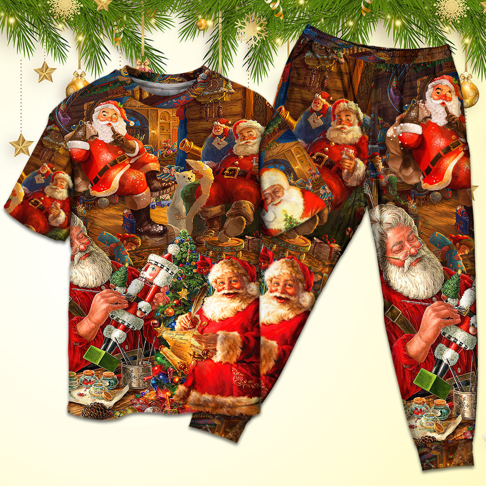 Playful Santa Christmas Gift Delivery Short Sleeve Pajamas Set For Holiday Bedtime And Cozy Home Wear