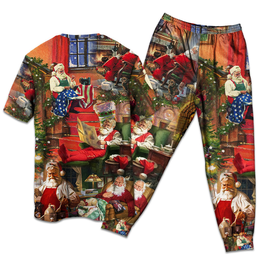 Santa Everyday Christmas Moments Short Sleeve Pajamas Set For Holiday Bedtime And Cozy Home Wear