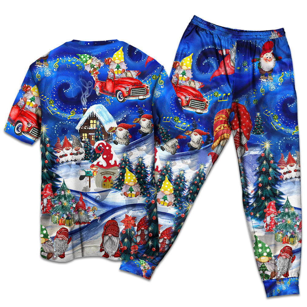 Festive Gnome Friends Christmas Short Sleeve Pajamas Set For Christmas Mornings And Relaxed Lounging