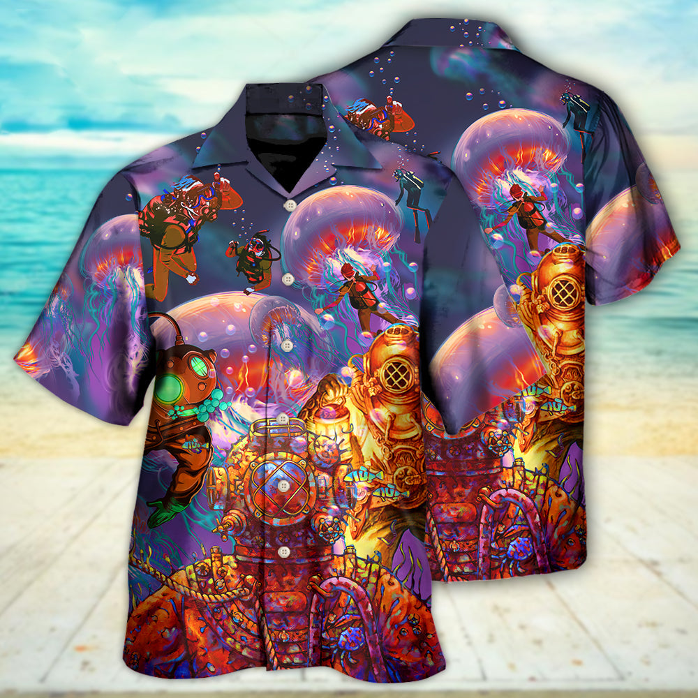 Diving Big Jellyfishes Fantasy Sea Hawaiian Shirt Pattern Detail For Vacation Travel And Daily Wear