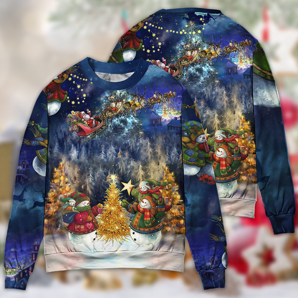 Christmas Family Sweater For Winter Celebrations Family Events And Relaxed Seasonal Styling
