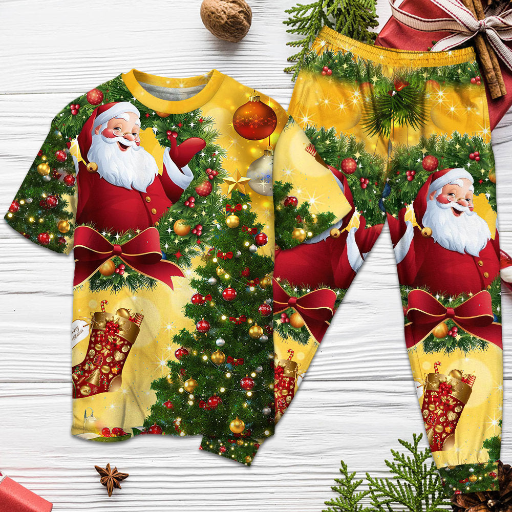 Santa And Golden Christmas Tree Short Sleeve Pajamas Set For Holiday Travel And Comfortable Home Wear