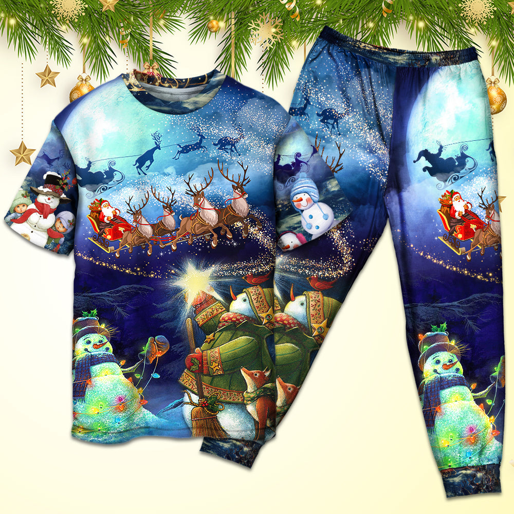 Santa Holiday Reindeer And Snowman Short Sleeve Pajamas Set For Christmas Sleepwear And Family Lounging