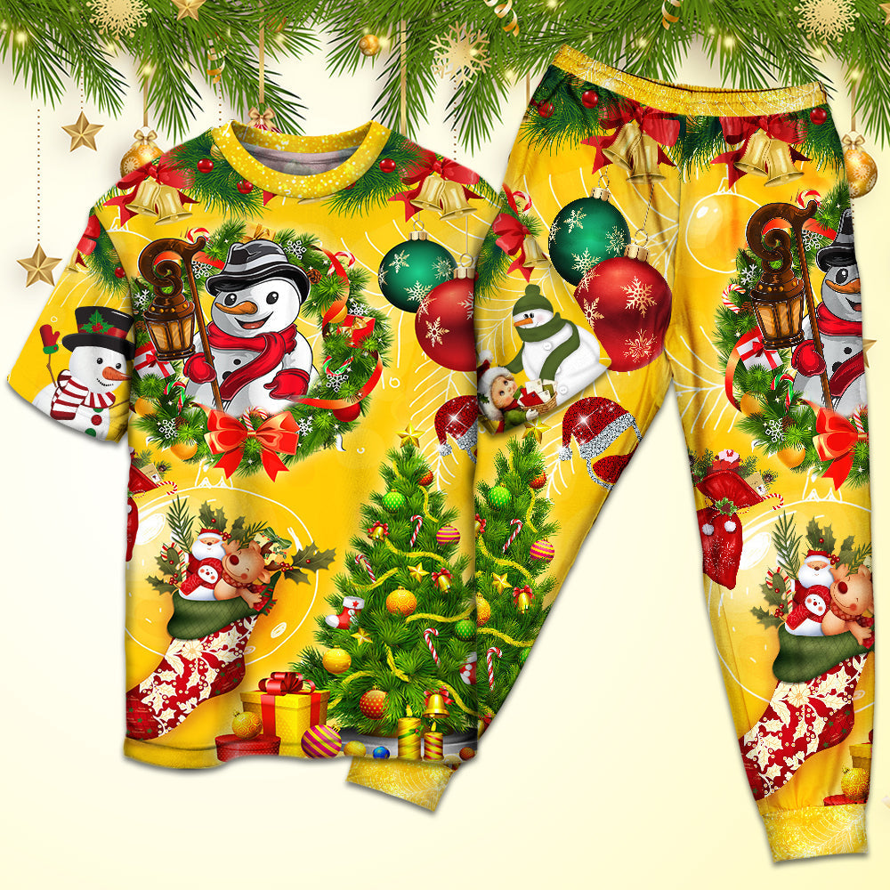 Happy Snowman Christmas Tree Lights Short Sleeve Pajamas Set For Festive Sleepovers And Family Photos