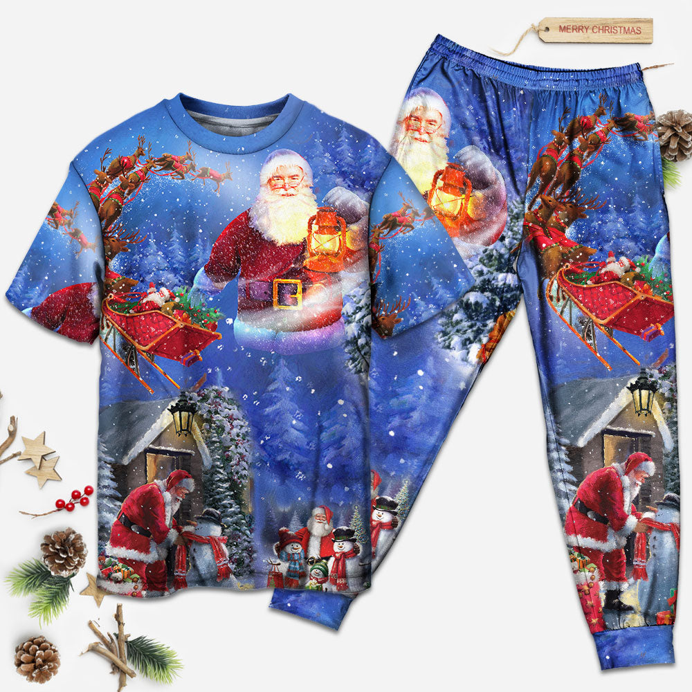 Merry Christmas Santa Holiday Arrival Short Sleeve Pajamas Set For Christmas Mornings And Relaxed Lounging