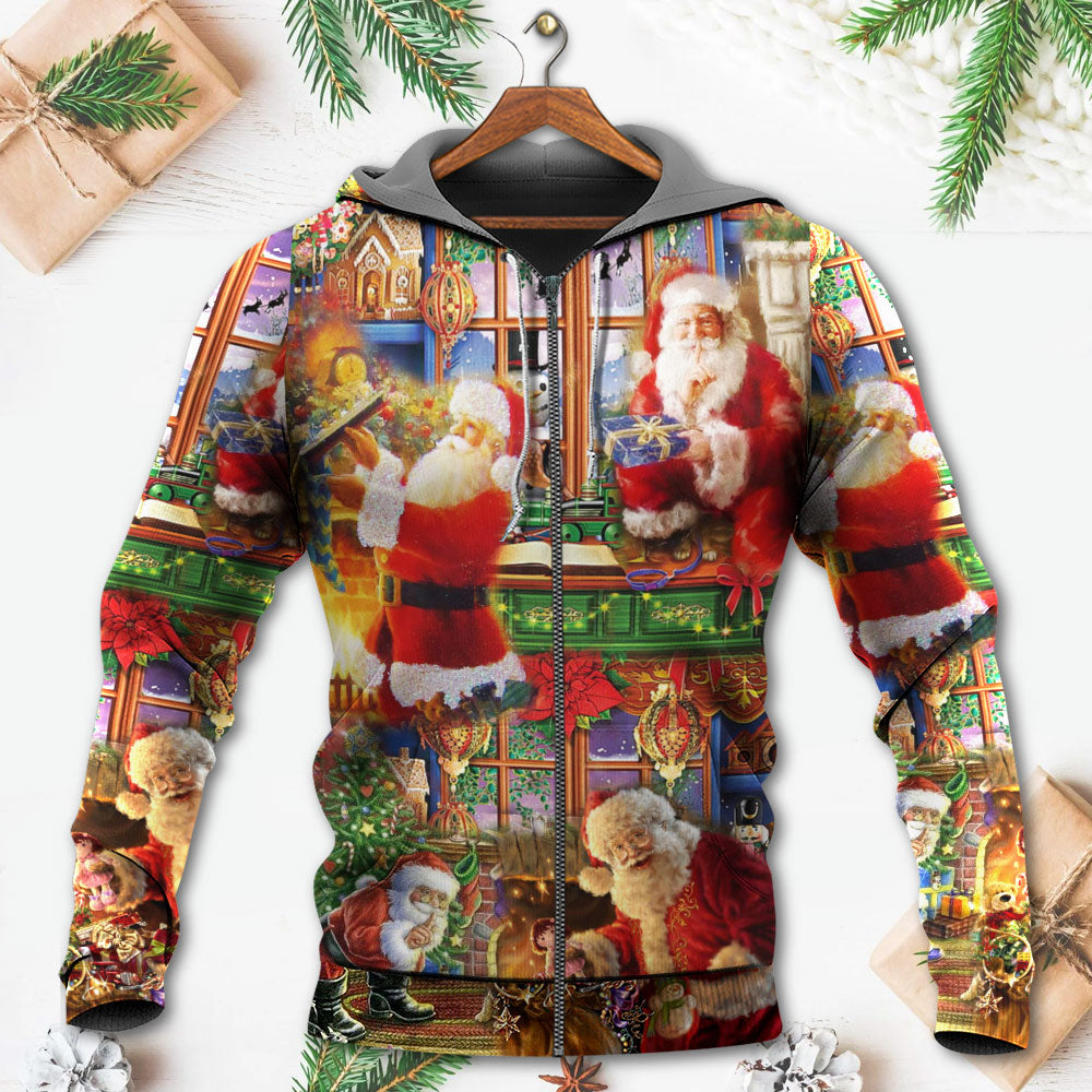 Classic Santa Christmas Hoodie For Festive Celebrations Seasonal Trips And Relaxed Winter Wear