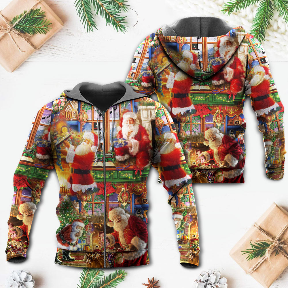 Classic Santa Christmas Hoodie For Festive Celebrations Seasonal Trips And Relaxed Winter Wear