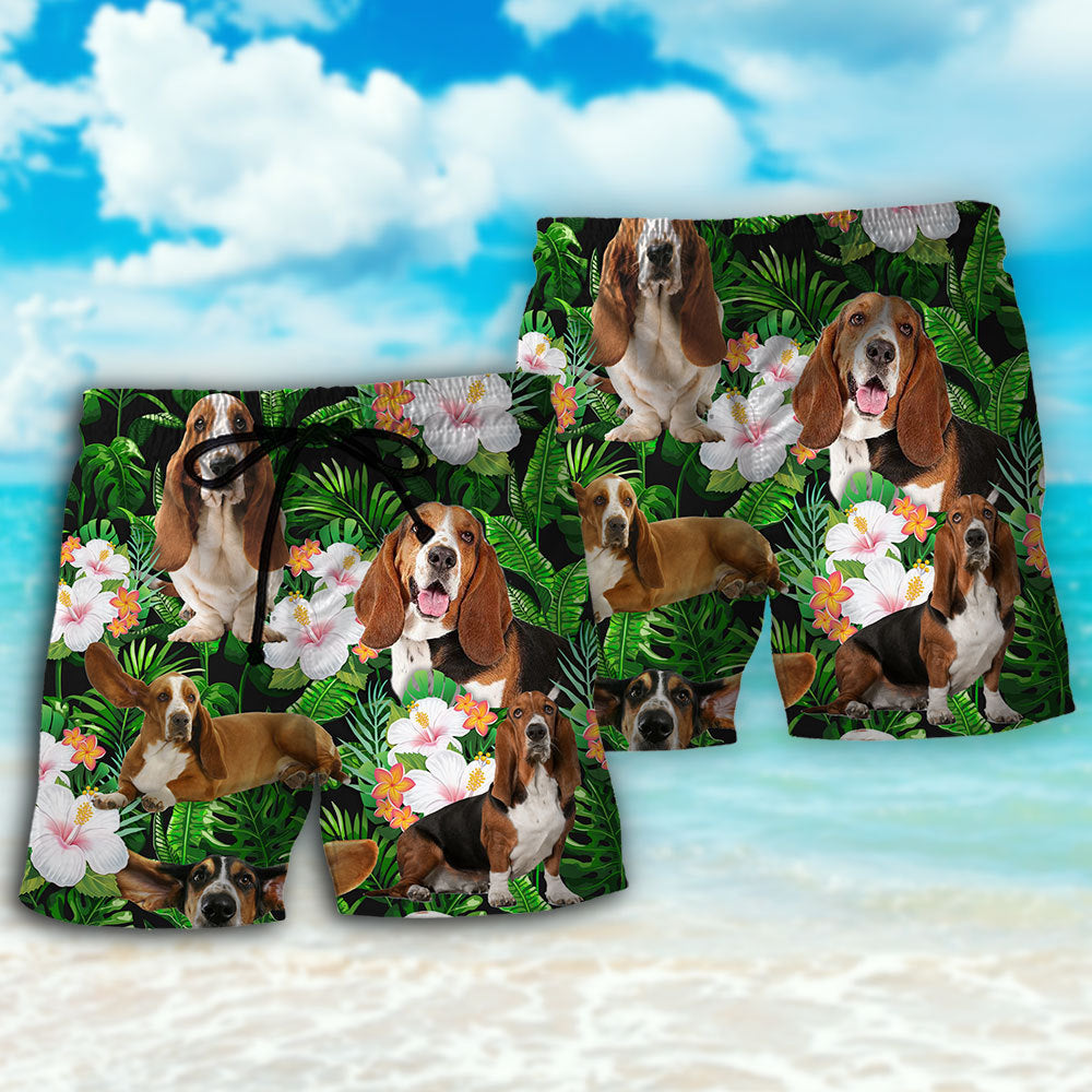 Tropical Leaf Basset Hound Beach Shorts For Resort Getaways And Lightweight Summer Style
