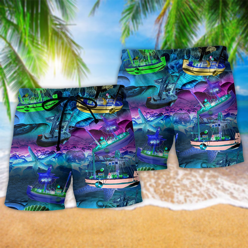 Coastal Boat Beach Shorts Pattern Detail For Cruise Vacations And Bright Summer Outfits